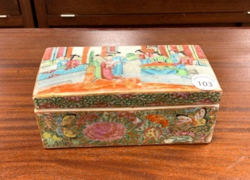 Chinese Rose Medallion Porcelain Box